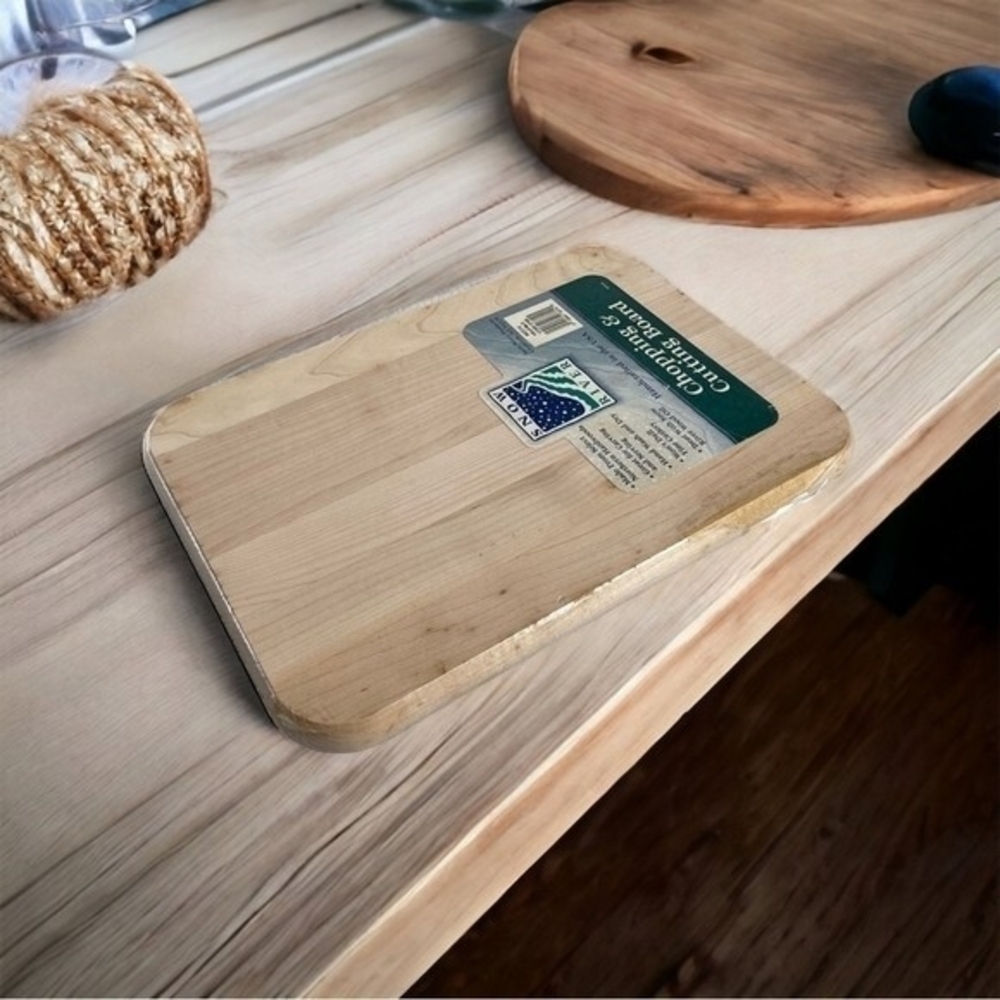 Snow River Cutting Board Northern Hardwood 13.75x10 Chopping Serving Board NWT